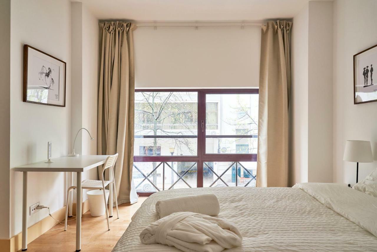 Campo Pequeno Avenida Hotell Lisboa Rum bild